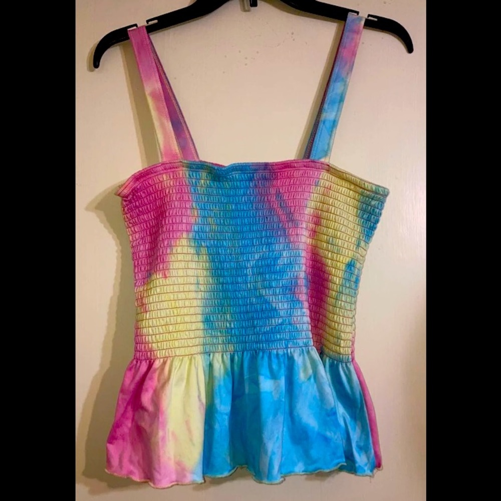 Scrunchie Tee - Picture 2 of 4